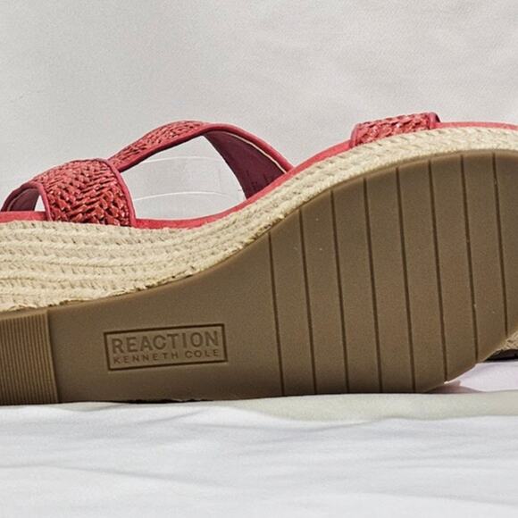 Reaction Kenneth Cole Card  Wedge T-Strap and Buckle Coral Wedge 7.5 NWT - Picture 5 of 6